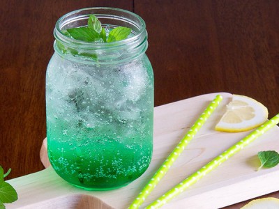 Soda là gì? Tại sao nó được mọi lứa tuổi yêu thích đến vậy?